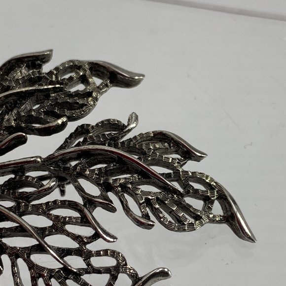 Vintage Leaf Branch Brooch Pin Gun Metal Openwork 2.75" Long - Picture 3 of 6